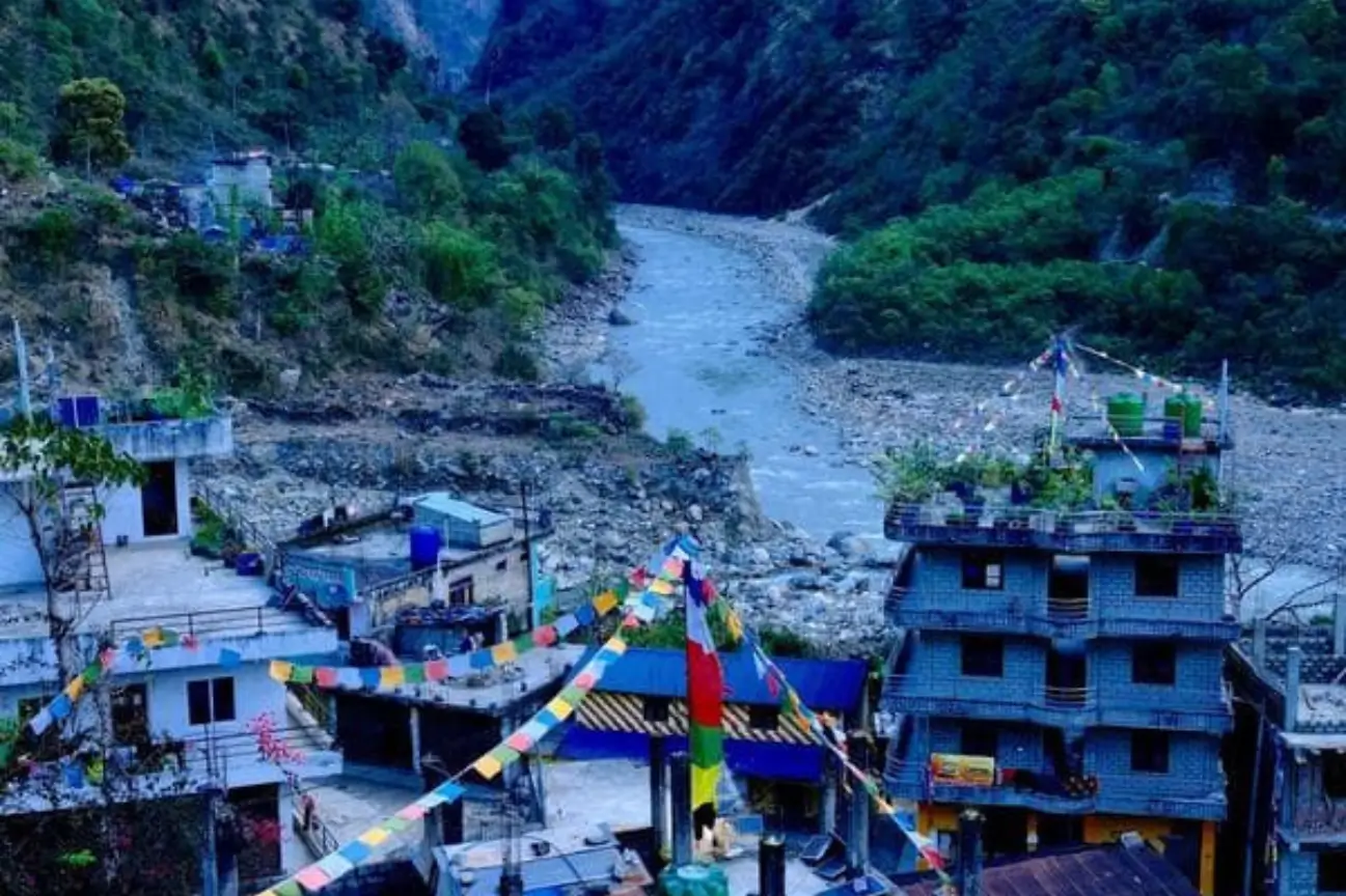 most-popular-annapurna-trek-packages-jagat-village-river most-popular-annapurna-trek-packages-jagat-village-river